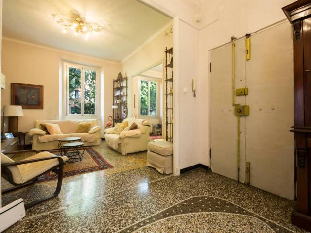 Appartamento in vendita a Genova GE