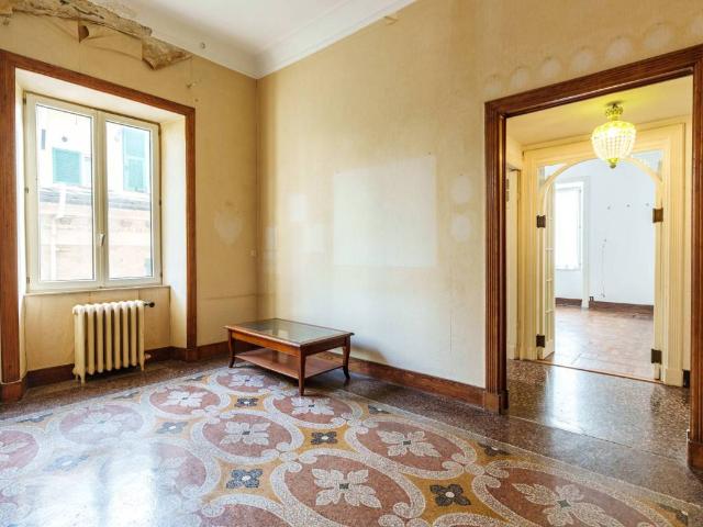 Appartamento in vendita a Genova GE