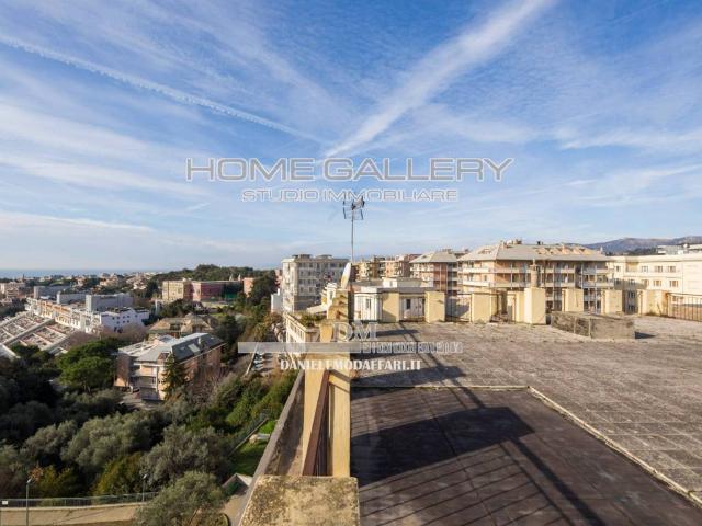 Appartamento in vendita a Genova GE