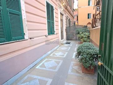 Appartamento in vendita a Genova GE