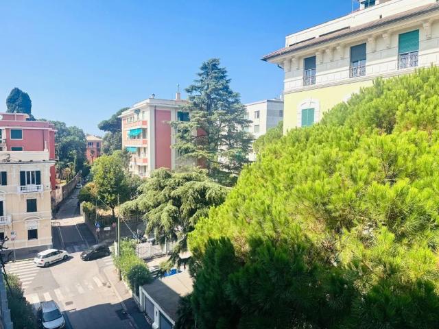 Appartamento in vendita a Genova GE