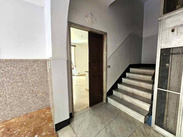 Appartamento in vendita a Genova GE