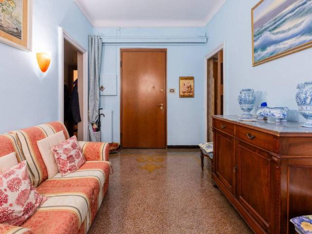 Appartamento in vendita a Genova GE