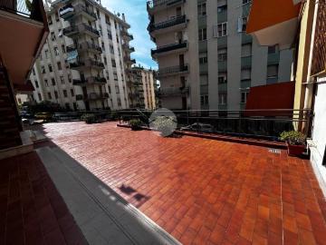 Appartamento in vendita a Genova GE