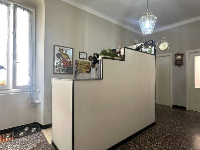 Appartamento in vendita a Genova GE