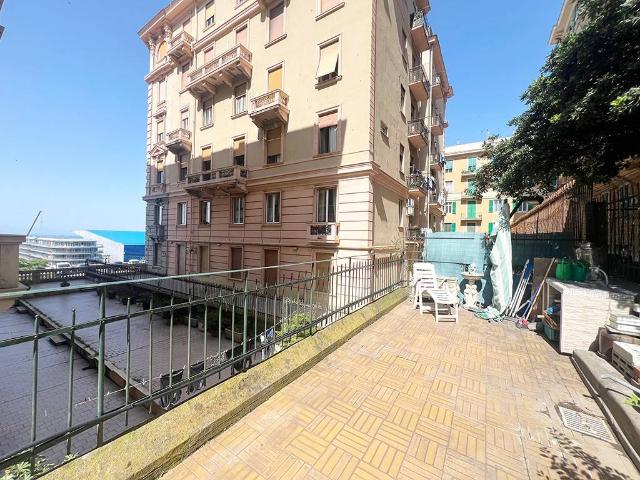 Appartamento in vendita a Genova GE