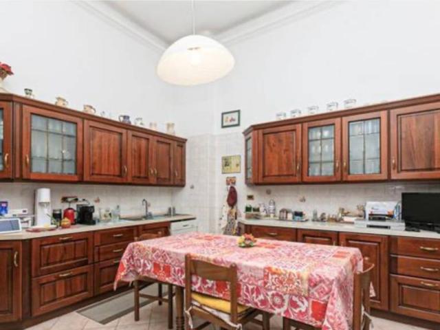 Appartamento in vendita a Genova GE