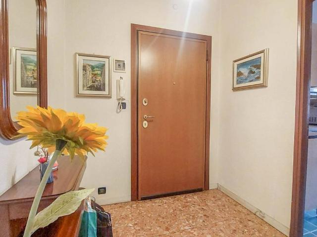 Appartamento in vendita a Genova GE