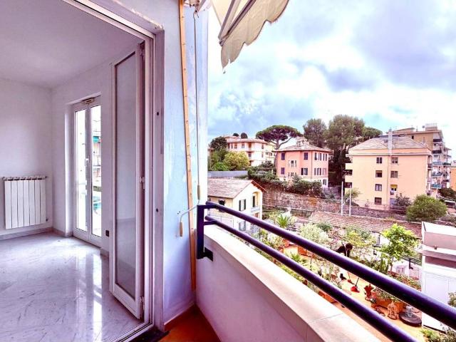 Appartamento in vendita a Genova GE