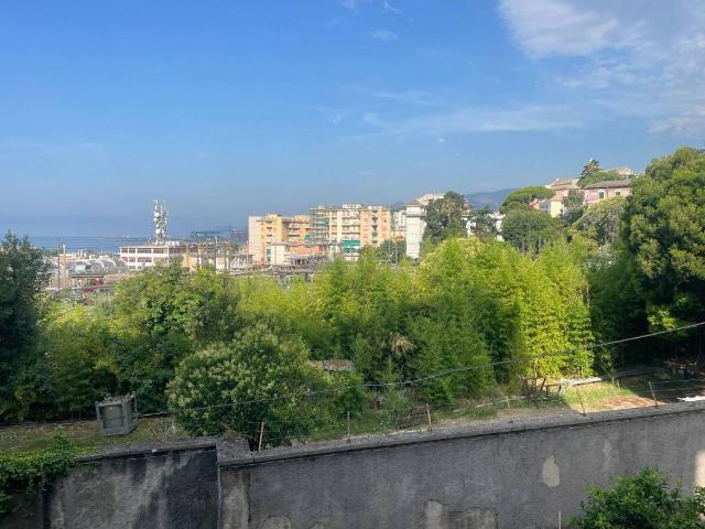 Appartamento in vendita a Genova GE