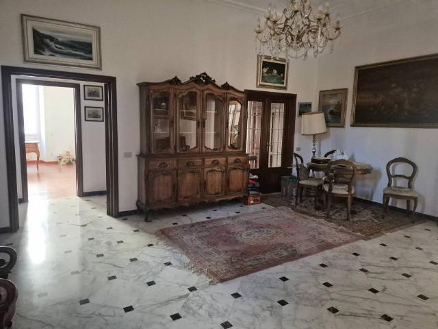 Appartamento in vendita a Genova GE