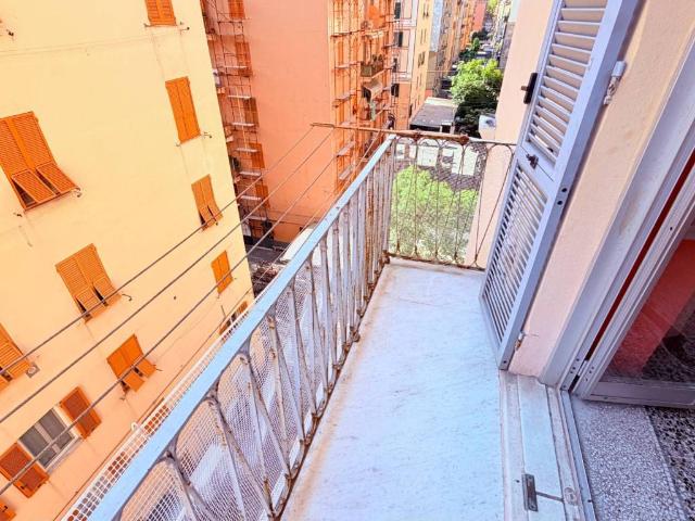 Appartamento in vendita a Genova GE