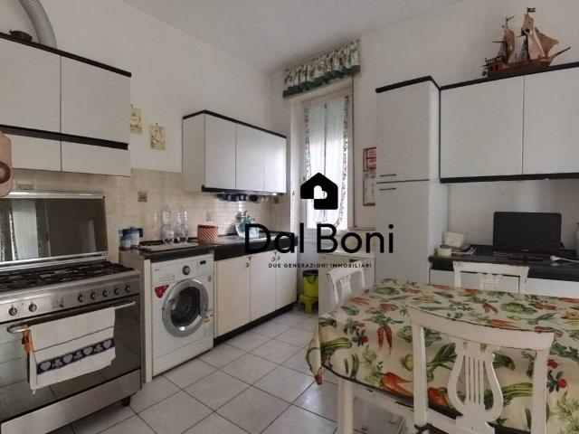 Appartamento in vendita a Genova GE