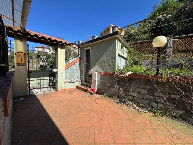 Appartamento in vendita a Genova GE