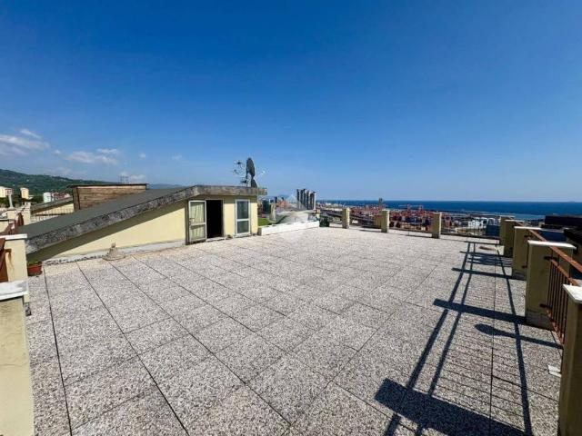 Appartamento in vendita a Genova GE