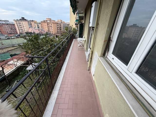 Appartamento in vendita a Genova GE