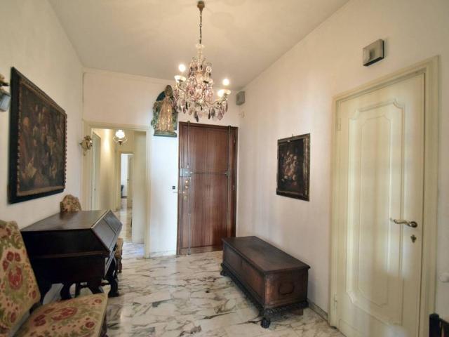 Appartamento in vendita a Genova GE