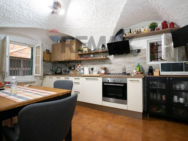 Appartamento in vendita a Genova GE