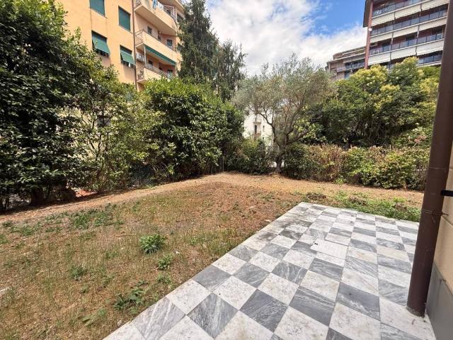 Appartamento in vendita a Genova GE