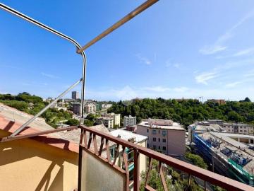 Appartamento in vendita a Genova GE
