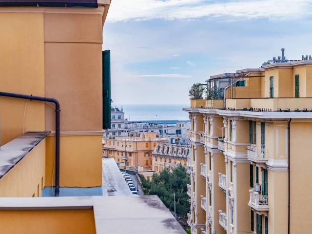 Appartamento in vendita a Genova GE