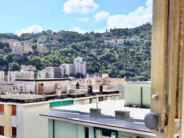 Appartamento in vendita a Genova GE