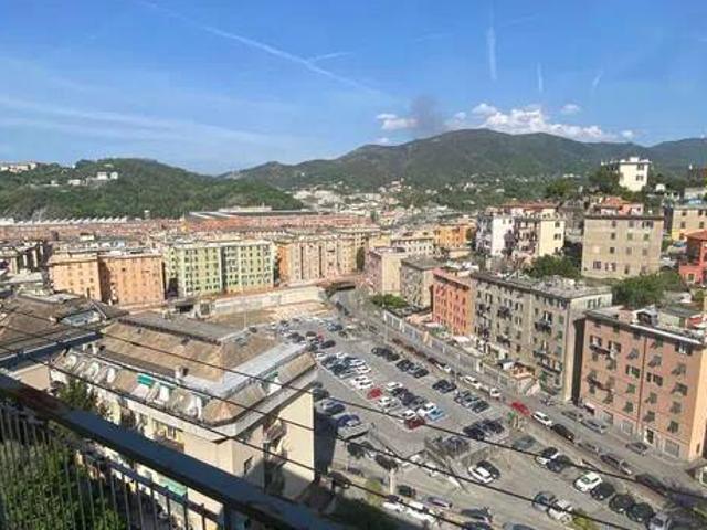 Appartamento in vendita a Genova GE