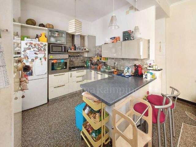 Appartamento in vendita a Genova GE