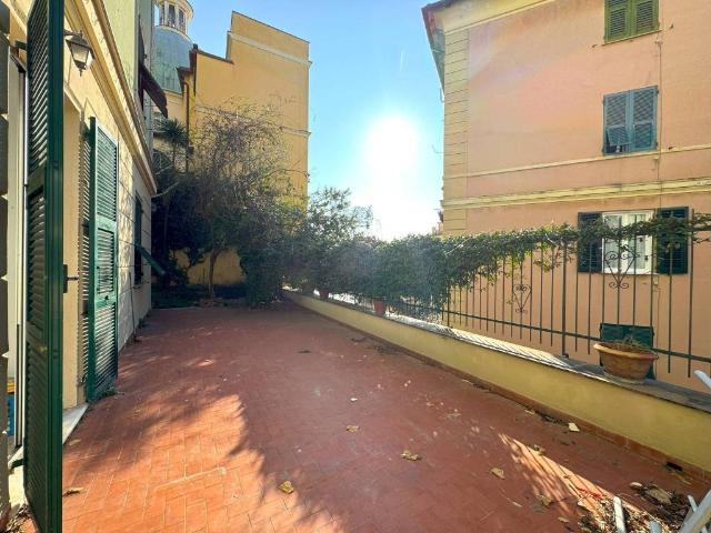 Appartamento in vendita a Genova GE