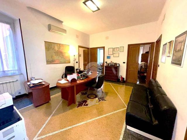 Appartamento in vendita a Genova GE