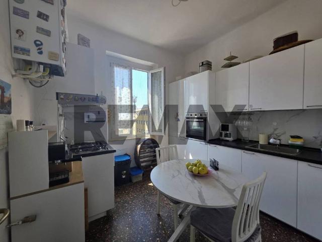 Appartamento in vendita a Genova GE