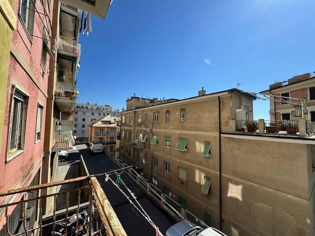 Appartamento in vendita a Genova GE