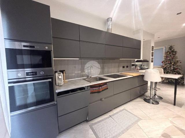 Appartamento in vendita a Genova GE