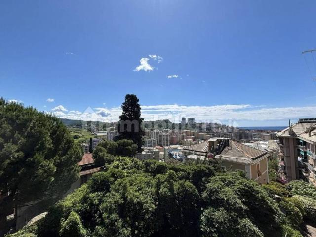 Appartamento in vendita a Genova GE