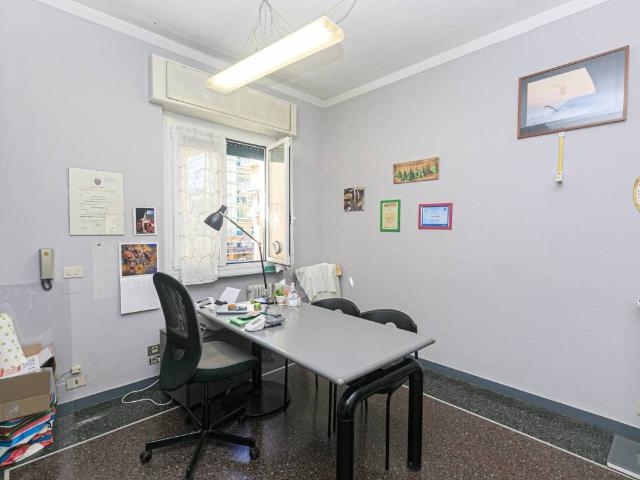 Appartamento in vendita a Genova GE