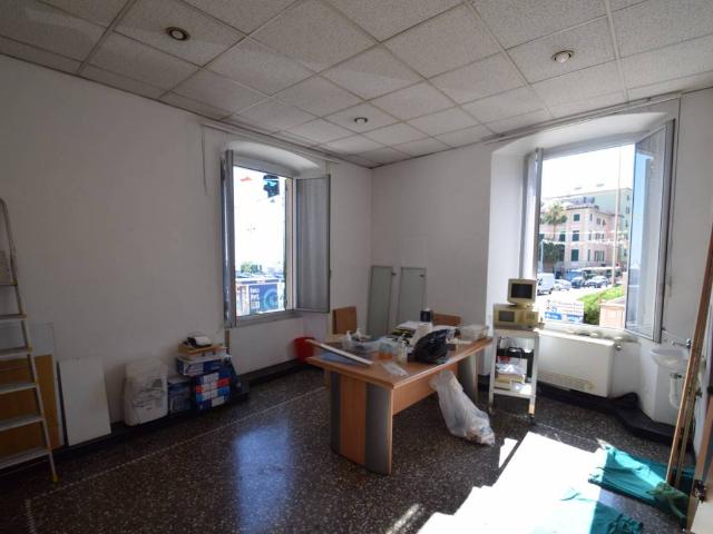 Appartamento in vendita a Genova GE
