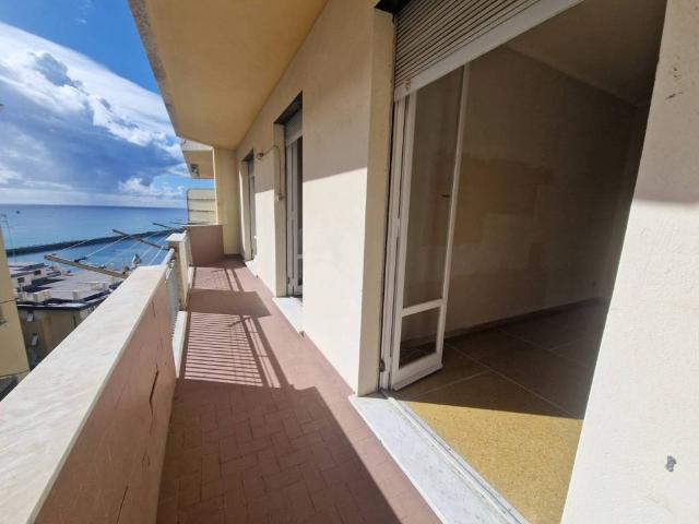 Appartamento in vendita a Genova GE