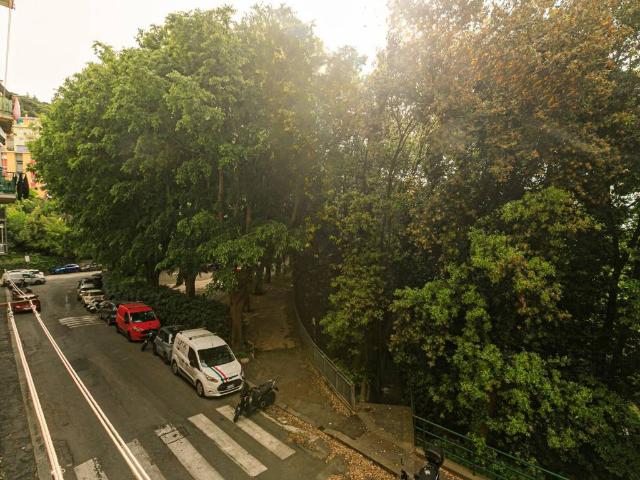 Appartamento in vendita a Genova GE