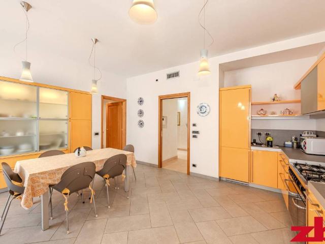 Appartamento in vendita a Genova GE