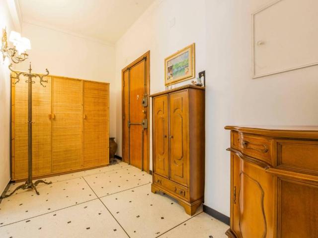 Appartamento in vendita a Genova GE