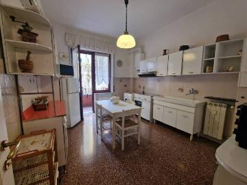 Appartamento in vendita a Genova GE