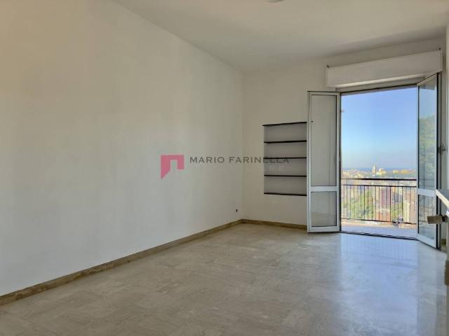 Appartamento in vendita a Genova GE