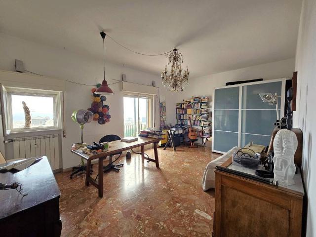 Appartamento in vendita a Genova GE