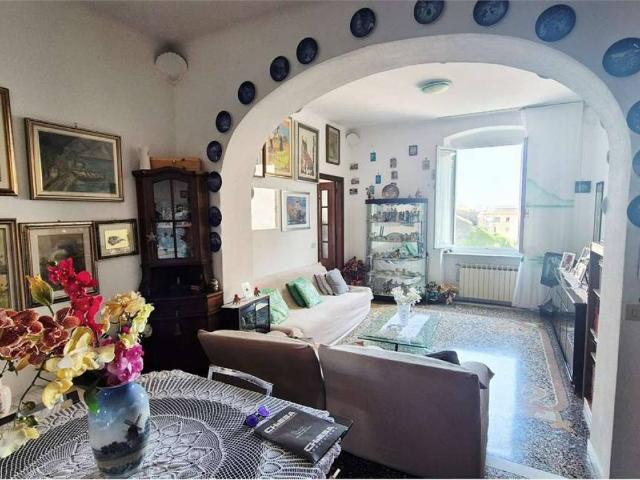Appartamento in vendita a Genova GE