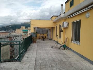 Appartamento in vendita a Genova GE
