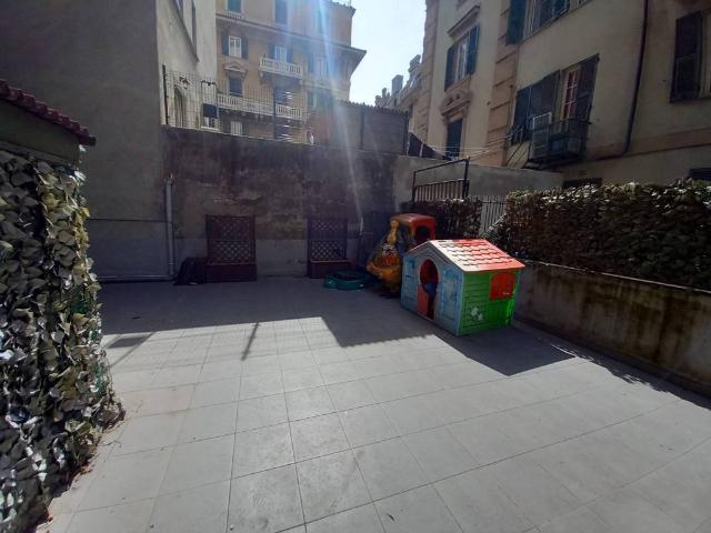 Appartamento in vendita a Genova GE