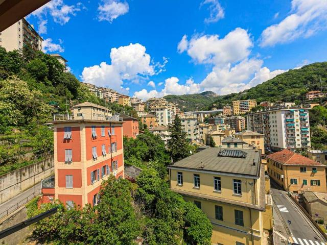 Appartamento in vendita a Genova GE
