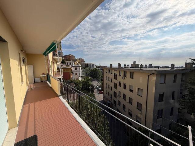 Appartamento in vendita a Genova GE