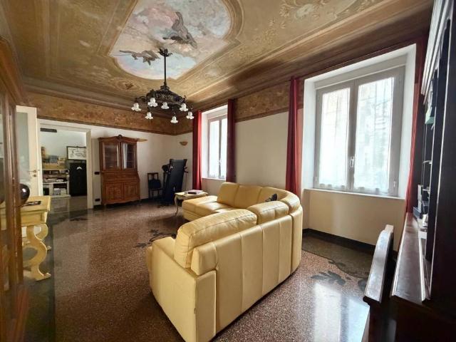 Appartamento in vendita a Genova GE