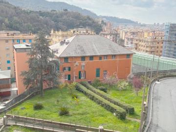 Appartamento in vendita a Genova GE